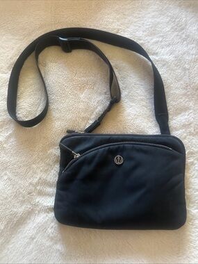Lululemon Cross Body Black Adjustable Strap